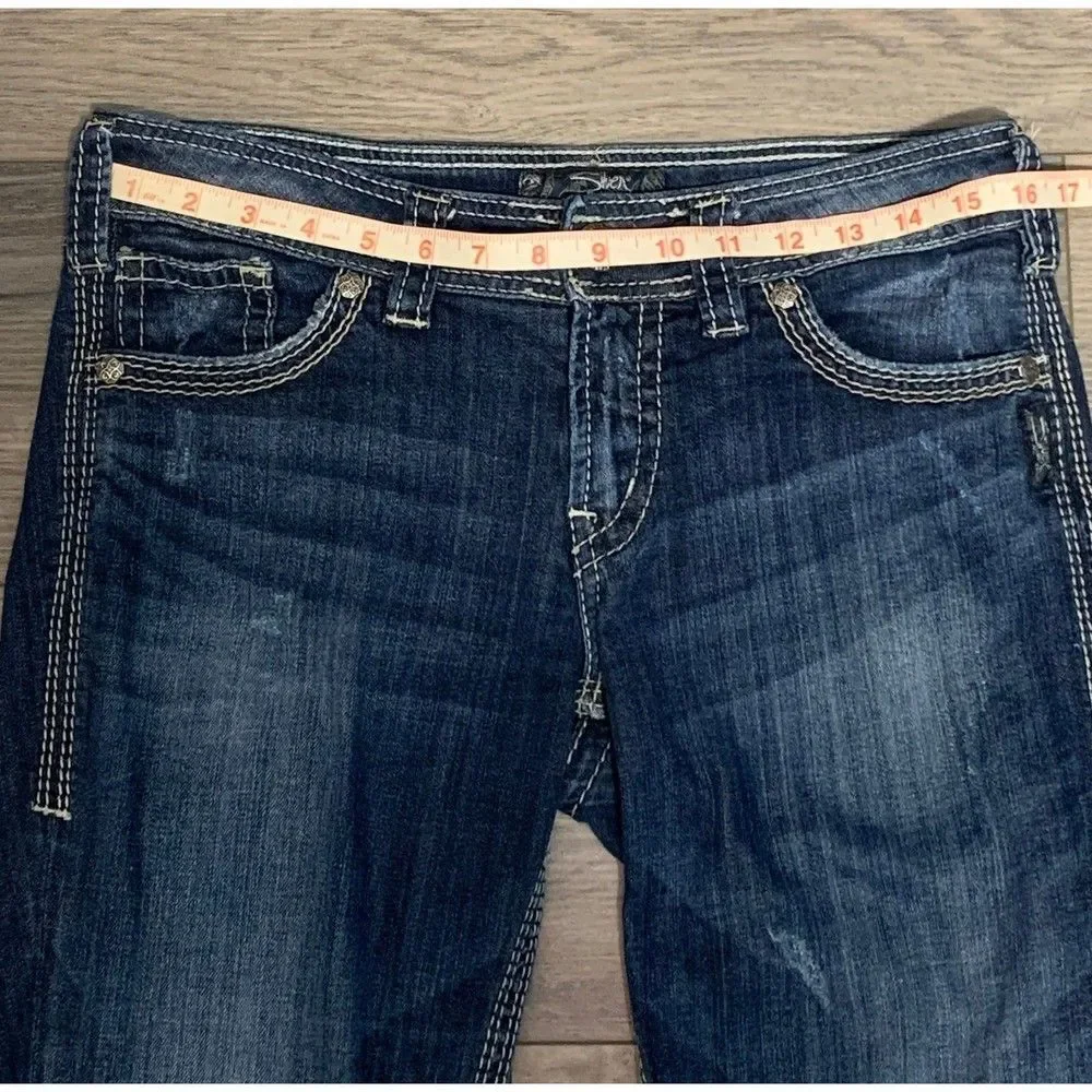 Silver Suki Surplus Women's Size 29/34 Dark Wash Casual Distressed Bootcut Jeans